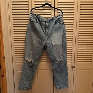 High Rise Relaxed Fit Jean